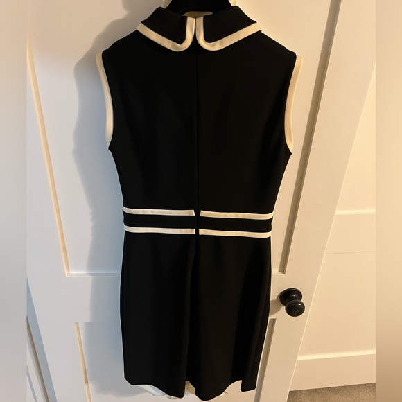 Gucci Tiger Button Contrast Trim Dress, New with tags, Size M - Picture 9 of 16